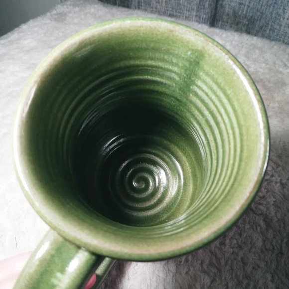 Mudworks USA Pottery 3D Hand Sculpted Elephant Mug 12 Oz - Picture 6 of 8